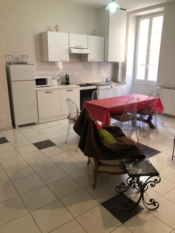 Le Carre D'or Apartment